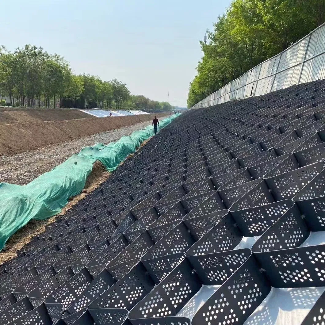 Geocelha de alta resistência de HDPE de 50 mm para proteção da inclinação da estrada 3