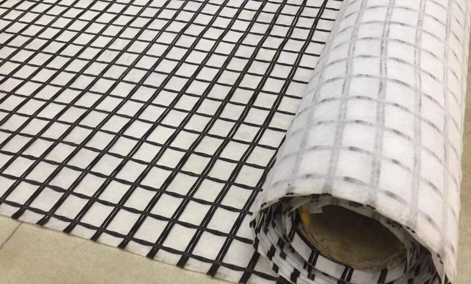 Geogrid de fibra de vidro biaxial composta com geotextil não tecido para reforço do solo/material de construção rodoviária Geocompos 6