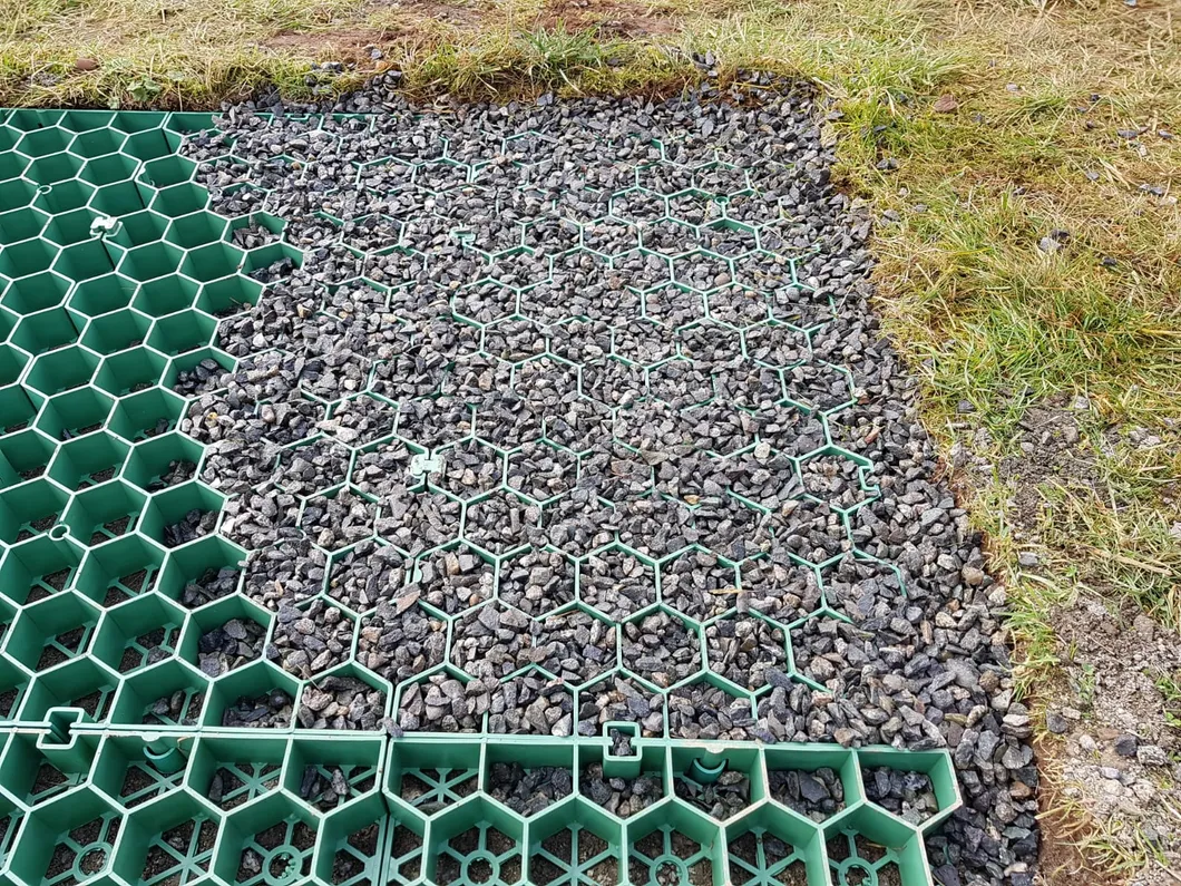 Pavimentadores de Grelha de Plástico em HDPE Pavimentadores de Grelha de Grelha de Plástico em Parques de Jardim 0