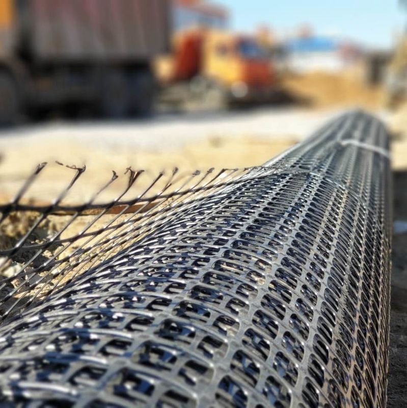 Poliéster de grande resistência Geogrid para terraplenagens básicas e reforço das paredes da inclinação do solo