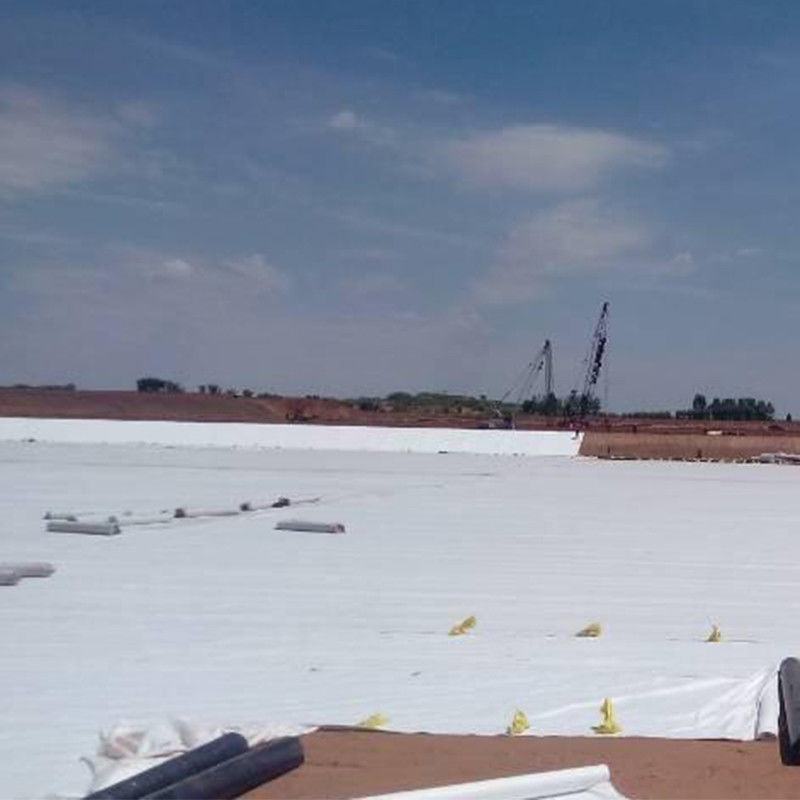 Materiais geossintéticos de alta resistência Estradas pavimentadas Estradas de construção PP PET Fibras não tecidas Geotextil preço