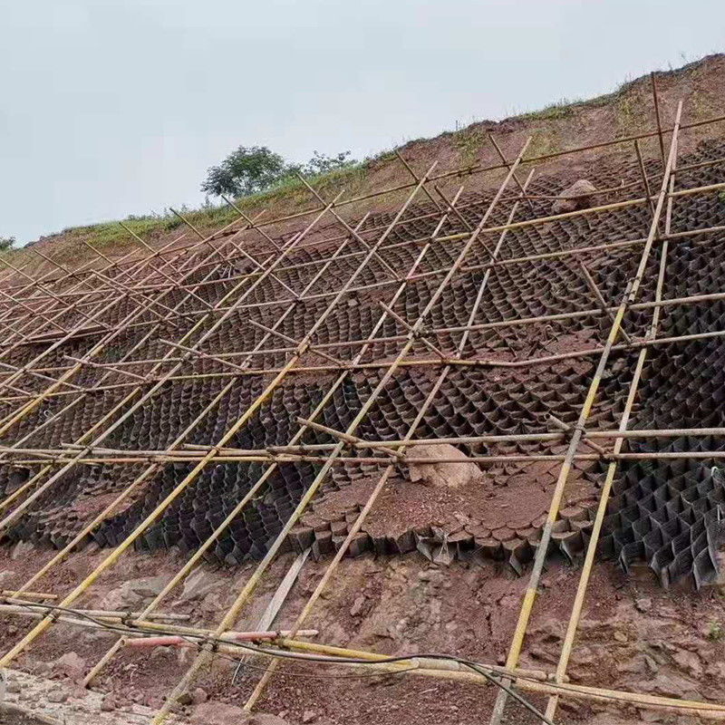 Reforço do solo Sistema celular Geocell Sistema de grelha de sepulturas HDPE / PP Geocell para beira de estrada