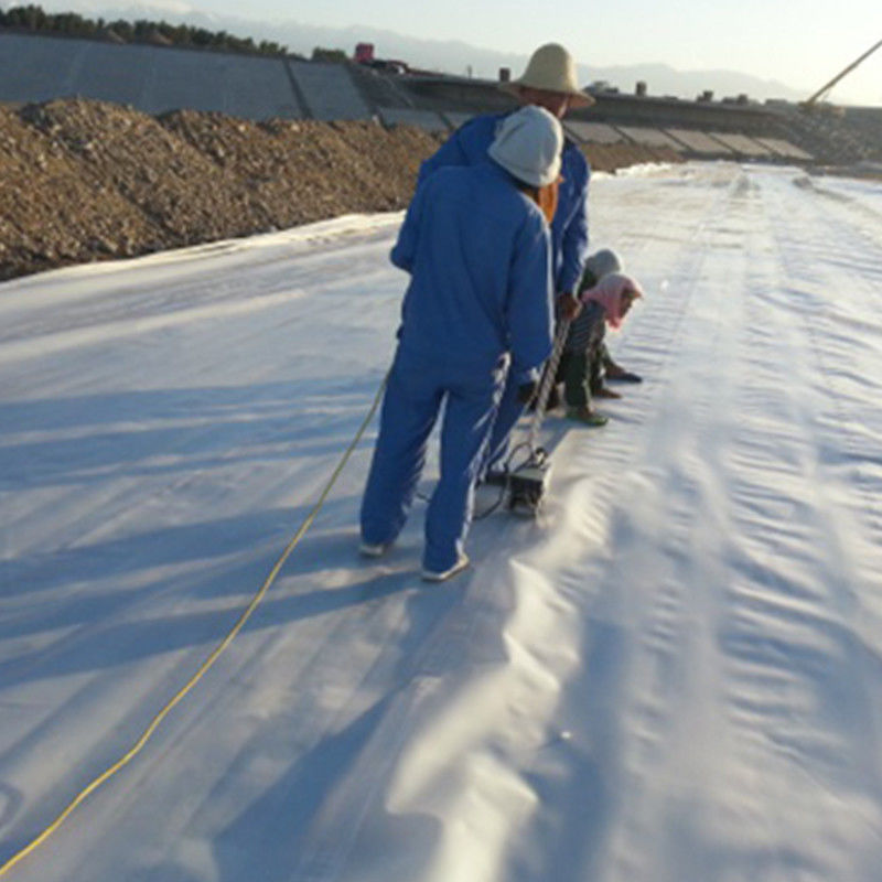 Geomembrana composta com duas camadas Geotextil Geomembrana de uma camada Para tratamento de rejeitos de aterros Tratamento de túneis de metrô
