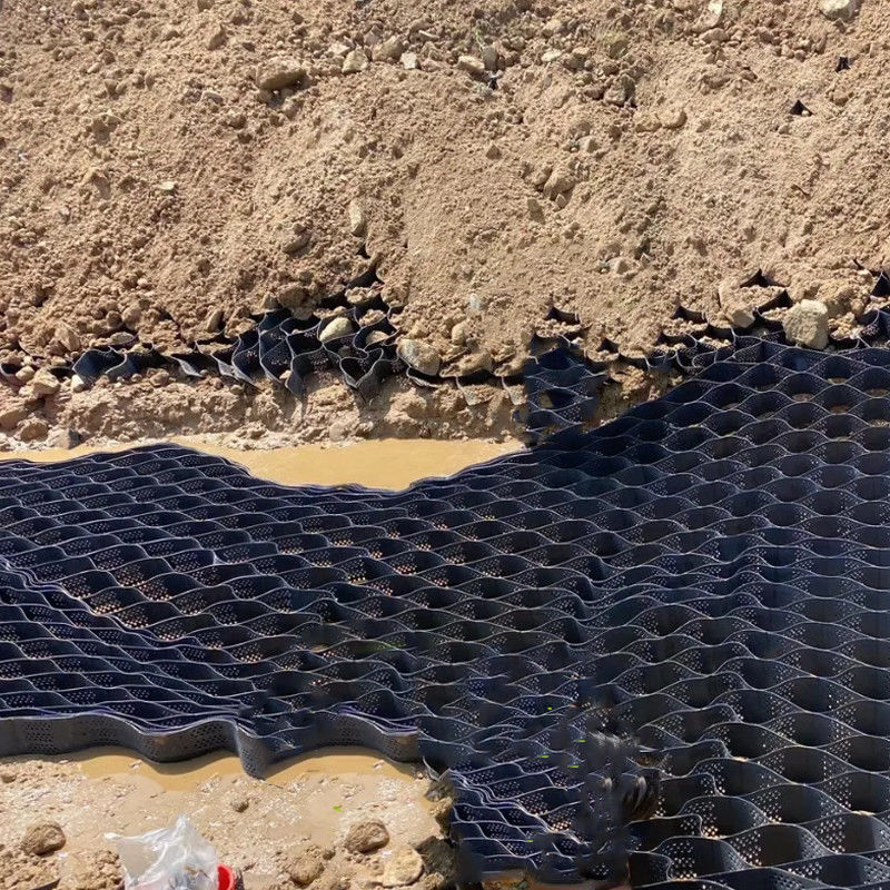 Sistema de confinamento celular de alta textura com buracos Honeycomb Geocell HDPE para estradas Fundação Proteção de inclinação Parque de estacionamento Rota de entrada Muralha de retenção