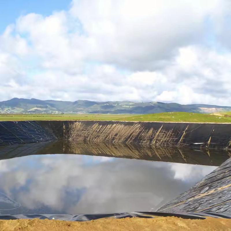Forro de lago com geomembrana HDPE preto de alta qualidade 0,5 mm – 2,0 mm para piscicultura, lagos de aquicultura, reservatórios de armazenamento de água e impermeabilização de barragens