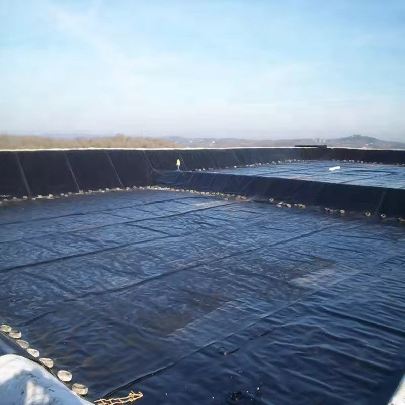 Geomembrana de HDPE de alta resistência com longa vida útil para instalações de tratamento de águas residuais, projetos de bioenergia e tanques industriais de armazenamento de água
